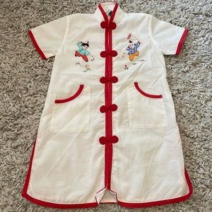 Vintage Plum Blossoms Chinese Embroidered Kimono, Size 2